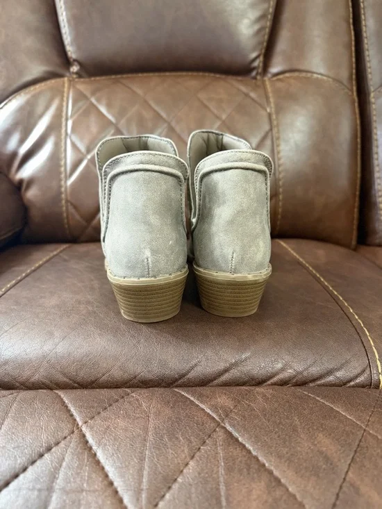 Sugar Western Taupe Studded Trim Low Heel Ankle Booties - Picture 3 of 10